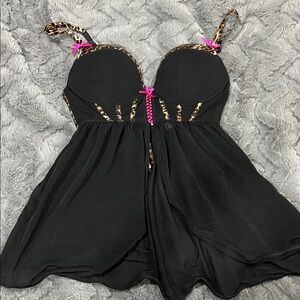 Black Senza Babydoll Lingerie with Leopard Trim and Hot Pink Accents